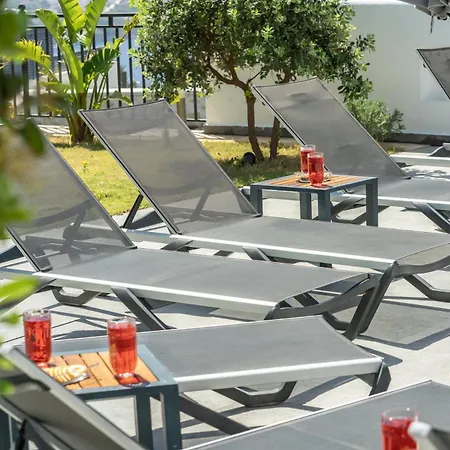 Spacious Centrally Located 4-Bedroom Villa With Sea Views And Pool Heating * 卡斯